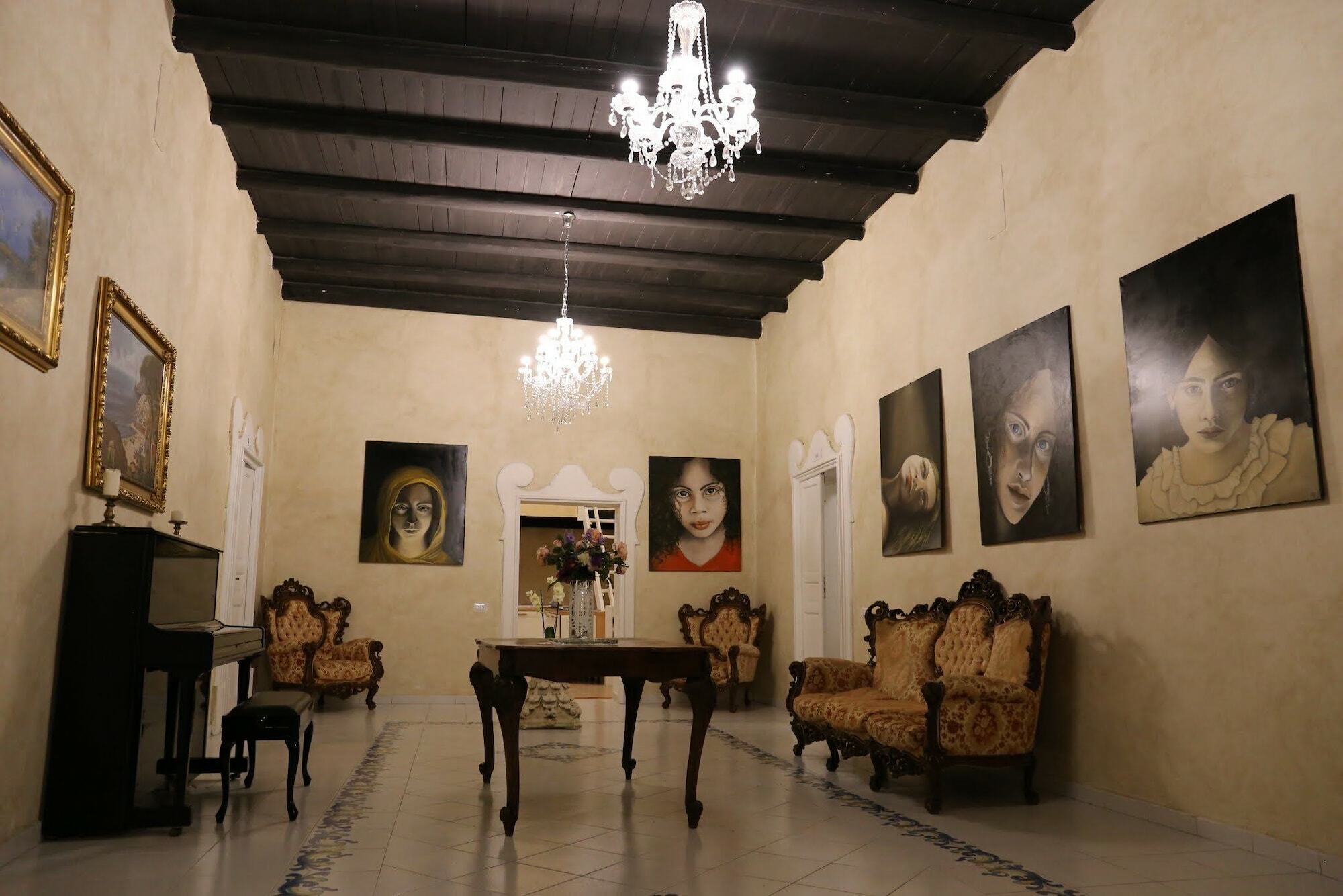 Suite Palazzo Luciani Salerno Exterior photo